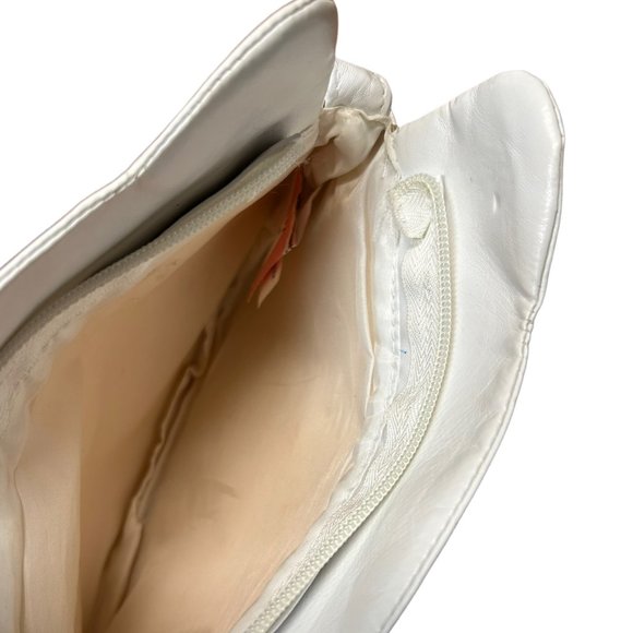 Hello Kitty Purse - Picture 4 of 5